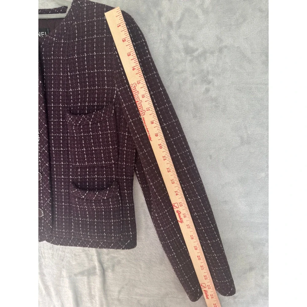Chanel 02P Plum Purple Tweed Jacket Blazer CC Crystal Buttons FR 42 US 10